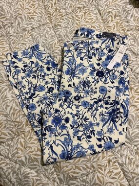Talbots Blue Floral Stretch Cotton Pants